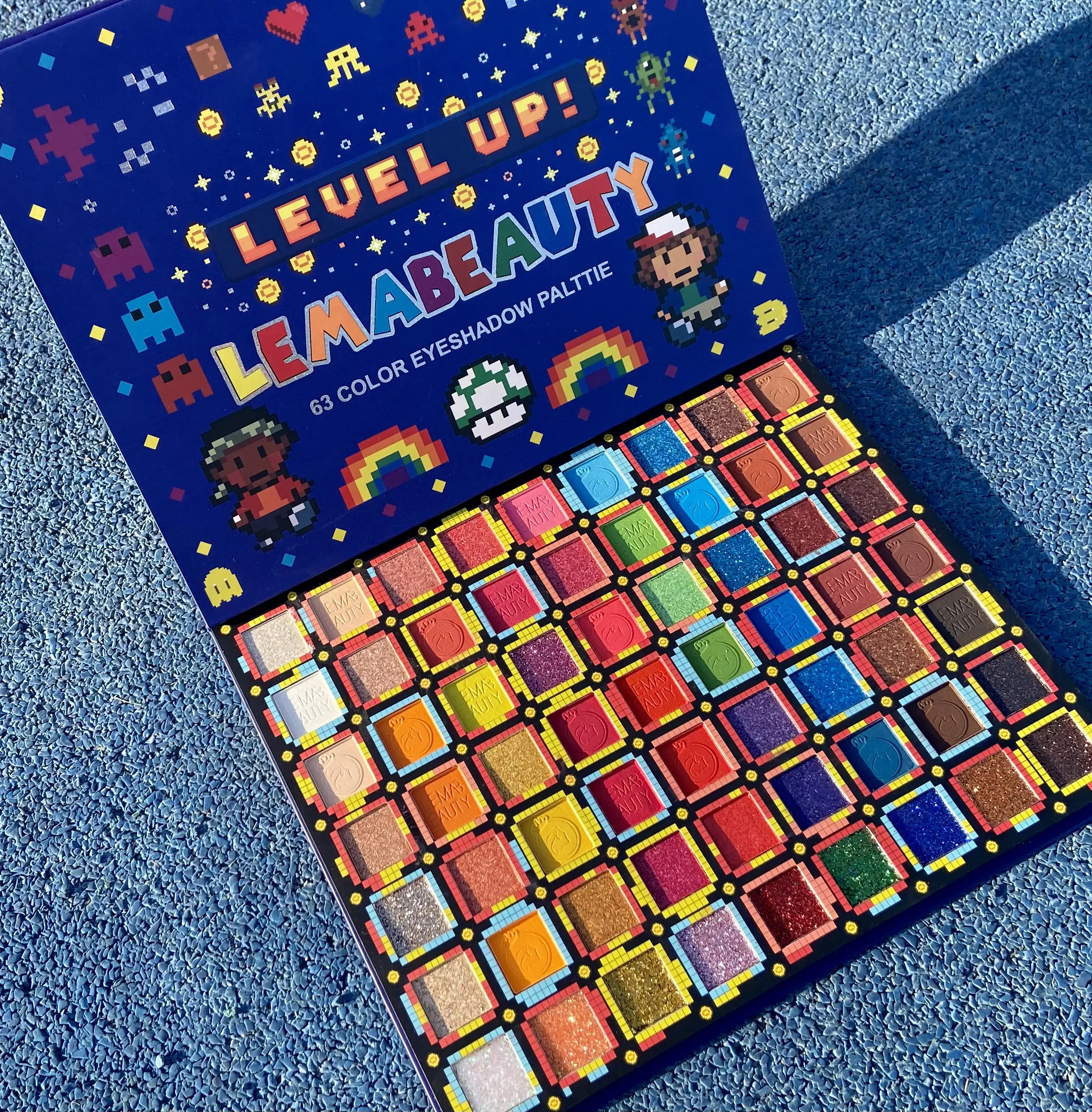 Nuovo Design ultramo 63 colori Palette di ombretti Glitter Shimmer Matte Christmas Make Up Super Mario Bro prezzo di fabbrica
