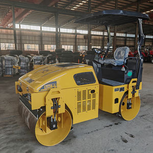 Compacteur à rouleaux vibrants à double tambour entièrement hydraulique LTC3H Tandem, 28000W, force d'excitation 40KN, capacité de montée 35%, vitesse de déplacement 0-12km/h - Product Image 4