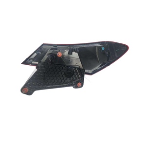 Pour <span class=keywords><strong>Mercedes</strong></span> Benz Classe E W213 2021-2023 Compatible Feux de freinage dynamiques séquentiels à LED Assemblage de feux arrière Lentille rouge 24V - Product Image 6