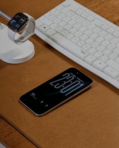 Ideale per la lettura a letto, il visionamento all'aperto e l'intrattenimento domestico: 17 pollici, 120Hz, LED, LTE, Dual SIM, immagini straordinarie ovunque. - Product Image 3