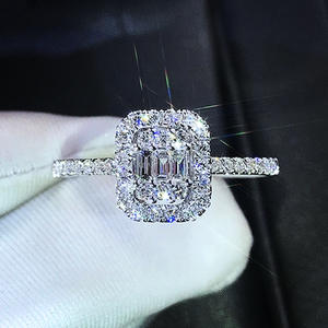 Anillo de Diamantes T0862, Corte Esmeralda, Diamante Natural, Anillo de Compromiso Clásico, Joyería para Mujer - Product Image 2