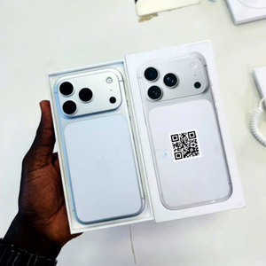 Smartphone 5G débloqué 2025 d'occasion pour 17 Pro, 12 Go de RAM, excellente autonomie de batterie, écran 6,3 pouces, version US tierce partie - Product Image 1