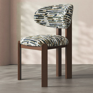 Sedia da Pranzo Moderna in Legno Massello Imbottita con Schienale Curvo, Sedia in Tessuto Nordica per Casa, Caffè, Ristorante, Hotel, Arredamento OEM ODM - Product Image 4