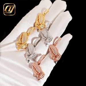 Boucles d'oreilles pendantes Mains en prière en Argent 925 avec Moissanite taille brillant rond, plaqué or rose, Croix chrétienne religieuse, Bijoux unisexe - Product Image 3