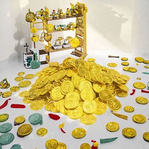 Venta al por Mayor de 100 Monedas de Plástico de 35mm de Piratas y Tesoros Dorados para Niños de 8 a 13 Años, Juguetes Unisex So2587 - Product Image 3