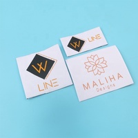 OEM di Alta Qualità di Marca Personalizzata Logo Fine Piegato Indumento Tag di Dimensioni Damasco Tessuto Etichette per I Vestiti Del Bambino