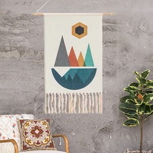 ผ้าแขวนผนังลายพรมทอมือสไตล์ชาติพันธุ์พร้อมพู่ห้อย ตกแต่งผนัง ผ้าพื้นหลังสำหรับห้องนอน ผ้าปูพรม - Product Image 3