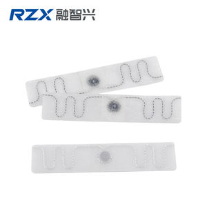 Étiquette <span class=keywords><strong>de</strong></span> linge lavable <span class=keywords><strong>en</strong></span> Textile imperméable à haute température UCODE 8 puce RFID étiquette <span class=keywords><strong>de</strong></span> vêtements - Product Image 1