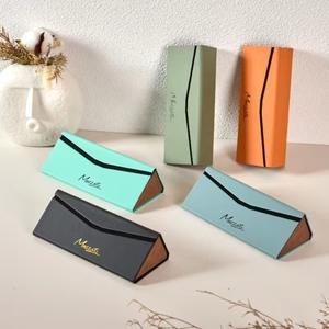 Estojo de Óculos Triangular Personalizável com Logo, Caixa de Embalagem em Couro PU para Óculos de Sol Masculinos/Femininos - Product Image 2