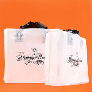 Borse in Plastica Personalizzate Resistenti per Shopping, Abbigliamento, <span class=keywords><strong>Scarpe</strong></span> e Regali con Manici in Plastica - Product Image 1