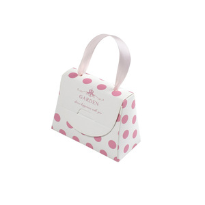 กล่องขนมรูปกระเป๋าถือพับได้สำหรับวันวาเลนไทน์ ผลิตตามสั่ง ขายส่ง เคลือบเงา กล่องใส่ช็อกโกแลตงานแต่งงาน กล่องใส่ขนมหวาน ผลิตตามสั่ง - Product Image 1