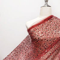 Nouveau style luxueux chic machine perlé brodé dentelle tissu avec paillettes et perles pour robe de mariée