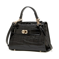 Sac bandoulière en cuir véritable pour femme, nouvelle collection été 2026, style navetteur, motif crocodile, forme carrée, avec fermoirs
