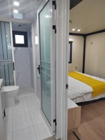 Maison préfabriquée moderne, durable, de qualité, extensible, en acier, écologique, imperméable, luxueuse, 5 chambres, 3 salles de bain