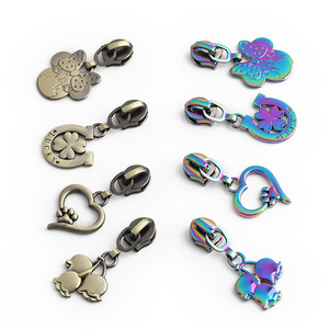 Tùy Chỉnh Mạ Đầy Màu Sắc Kích Thước 5 Kim Loại Dây Kéo Thanh Trượt Nylon Một Cặp Sao Hình Trái Tim Dây Kéo Kéo Khóa Đầu Puller Cho Túi Xách - Product Image 2