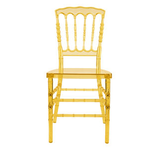 Grosir kursi bening akrilik Chiavari Resin kristal kuning emas tahan lama untuk taman luar ruangan acara pernikahan - Product Image 5