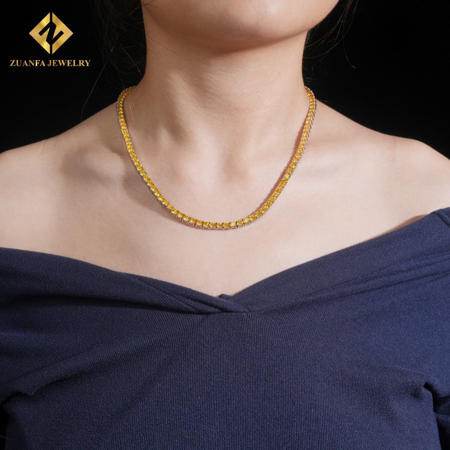 สีเหลือง