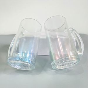 Paquete de 24 Vasos de Cerveza de Vidrio Iridiscente con Purpurina de 16 oz, para Sublimación, con Asa, Venta al Por Mayor - Product Image 2