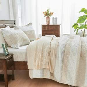 Juego <span class=keywords><strong>de</strong></span> edredón <span class=keywords><strong>de</strong></span> verano a bajo precio a rayas Beige, <span class=keywords><strong>colchas</strong></span> <span class=keywords><strong>de</strong></span> estilo Simple para hombres, colcha <span class=keywords><strong>de</strong></span> dormitorio <span class=keywords><strong>de</strong></span> poliéster <span class=keywords><strong>de</strong></span> alta calidad - Product Image 3