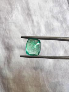 Émeraude naturelle du Zambie, pierre précieuse en vrac, 3,55 carats, taille ovale, pierre Panna, vente en gros - Product Image 2