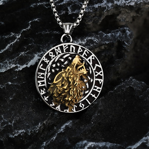 Collar Nórdico Retro para Hombre, Colgante de Acero Inoxidable con Diseño Celta de Lobo Runaven de Doble Cara - Product Image 2