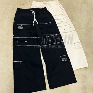 Pantalones Jogger Anchos y Holgados con Múltiples Bolsillos Personalizados para Fabricantes de Ropa, Pantalones Cargo de Nylon con Shorts Desmontables con Cremallera - Product Image 6
