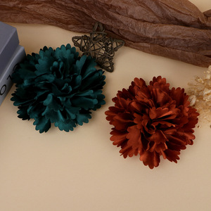 Flores de tela Camellia de 10 cm, flores de tela hechas a mano para accesorios de ropa, decoración de bolsos, zapatos y el cabello. - Product Image 3