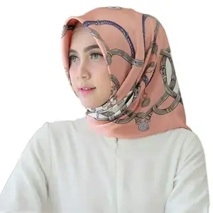 사용자 정의 고품질 Hijab 도매 여성 광장 Hijab 이슬람 멋진 스카프 Hijab