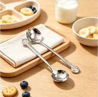 Cuillère à mélanger en acier inoxydable 304, finition miroir, long manche, motif ours mignon, cuillère à dessert pour café et crème glacée