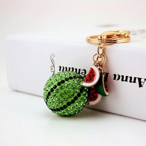 Lindo mosquetón <span class=keywords><strong>de</strong></span> fruta sandía llavero colgante <span class=keywords><strong>de</strong></span> moda regalo <span class=keywords><strong>de</strong></span> aleación <span class=keywords><strong>de</strong></span> Metal para bolso <span class=keywords><strong>de</strong></span> <span class=keywords><strong>novia</strong></span> para hebilla o colección <span class=keywords><strong>de</strong></span> joyas - Product Image 1