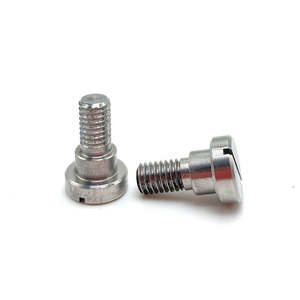 Tornillos Hexagonales de Acero Inoxidable 304 Personalizados, Tornillos de Media Rosca con Hombro de Altura Igual y Acabado Liso - Product Image 3