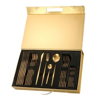 DINYON Usine OEM/ODM Vente en gros Vaisselle de cuisine occidentale Ensemble de couverts modernes en acier inoxydable 24 pièces Boîte cadeau Portable Professionnel