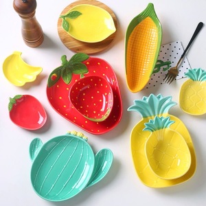 OEM/Odm Jaune Ananas Forme Fruits Plats Plat Irrégulier Et Assiettes Faits À La Main Mignon <span class=keywords><strong>Assiette</strong></span> En Céramique De Couleur <span class=keywords><strong>Pastel</strong></span> - Product Image 2