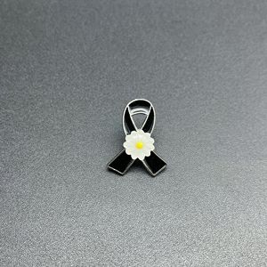 Black <b>Bow</b> Brooch With Pearl And Flower For Women <b>Gift</b> Zinc Alloy Fashion Pin - Product Image 3