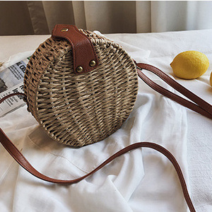 2025 थोक महिलाएं ग्रीष्मकालीन छोटे क्रॉस बॉडी हैंडल यात्रा खरीदारी समुद्र तट गोल पुआल बैग बैग - Product Image 2