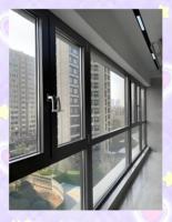 Ventanas y Puertas Corredizas Modernas con Marco de Aleación de Aluminio y Aislamiento Acústico y Térmico