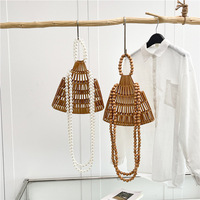 Sac fourre-tout et bandoulière de luxe en bambou tressé à la main pour femme, style forêt, ajouré, orné de perles et de perles en bois, en polyester, collection 2026, best-seller