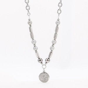 สร้อยคอจี้สแตนเลสพร้อมลูกปัดทรงเรขาคณิตและจี้ทรงกลมลายนูนสำหรับเครื่องประดับแฟชั่น - Product Image 1