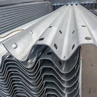 Barrière de sécurité routière en acier galvanisé à chaud Q235B W Beam, barrière de sécurité routière de haute qualité, fabrication directe, marque YINGHUI, protection IP33