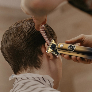 Tondeuse Électrique Rechargeable <span class=keywords><strong>Rétro</strong></span> Affichage Numérique Incontournable pour la Sculpture <span class=keywords><strong>Rétro</strong></span> Pompadour Coiffures Nouveau Électrique Électrique - Product Image 3