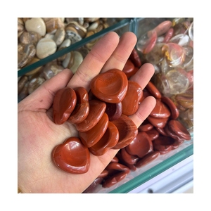 HY vente en gros de cristaux pierres de palmier de guérison formes de cœur pierres d'inquiétude pierre d'inquiétude de jaspe <span class=keywords><strong>rouge</strong></span> massage du pouce coeurs en cristal pour cadeau - Product Image 1
