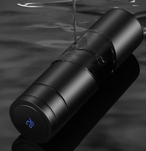 Bouteille d'eau intelligente 2026 avec affichage de la température, vente en gros, logo personnalisé, thermos LED, tasse isotherme en acier inoxydable à isolation sous vide, design mince - Product Image 2