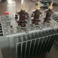 Transformateur de distribution immergé dans l'huile monté sur poteau 10kVA-50kVA Monophasé/Triphasé 480V Transformateur de puissance extérieur