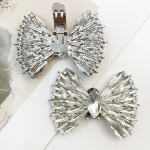 Shiwei afneembare handgemaakte hoogwaardige duurzame milieuvriendelijke modieuze strass kristallen schoenclip voor dames bruidsschoenen - Product Image 3