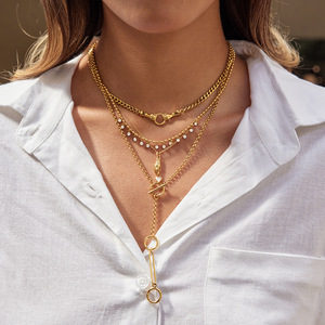 Collier en acier inoxydable avec motif soleil et lune pour femme, à porter au quotidien - Product Image 3