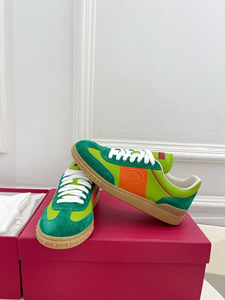 รองเท้าลำลองหนังแท้ พื้นยางหนา กันลื่น กันน้ำ สวมใส่สบาย ระบายอากาศได้ดี น้ำหนักเบา ใช้งานได้หลากหลาย เหมาะสำหรับการเดินทาง - Product Image 4