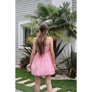 เดรสทรงเอสายเดี่ยวสีชมพู เอวสม็อค ผ้าทอ เหมาะสำหรับงานปาร์ตี้และใส่ลำลอง - Product Image 1