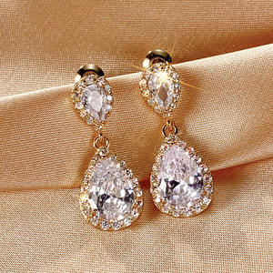 Boucles d'oreilles en cristal laqué plaqué or 18 carats, en forme de goutte d'eau, bijoux de mariage pour femmes, Style de luxe - Product Image 3