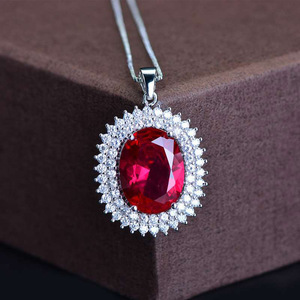 Collana con Ciondolo Ovale a Forma di Girasole in Cristallo Rosso per Donne, Gioielli di Moda in Stile Vintage Regale - Product Image 1
