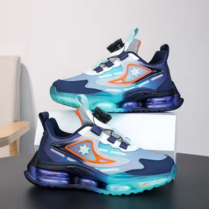 รองเท้าวิ่งเด็กคุณภาพสูง รองเท้าลำลองเด็กสไตล์เดินเล่น พื้นนุ่มใส่สบาย รองเท้ากีฬาเด็ก - Product Image 1